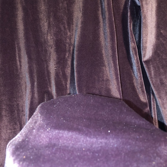Purple velvet dress with sleeves - Picture 6 of 6